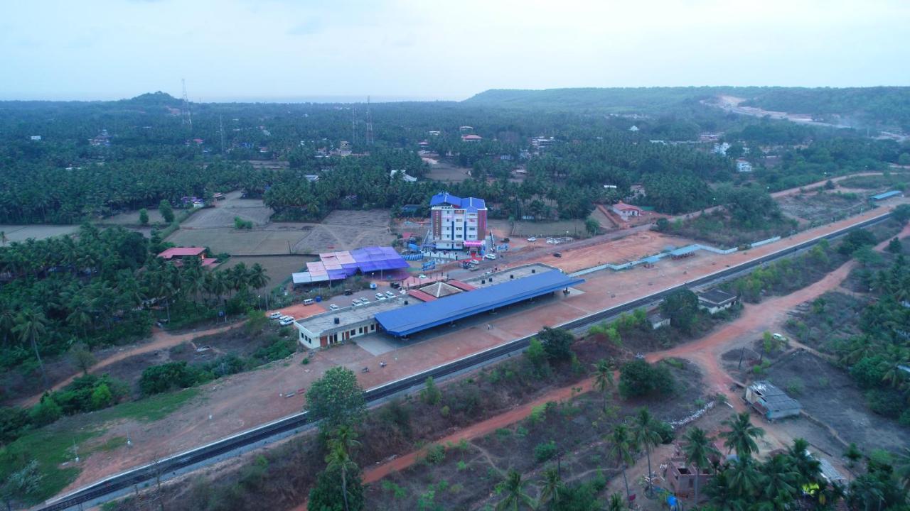 Hotel Ambika International Byndoor Bainduru Exterior foto