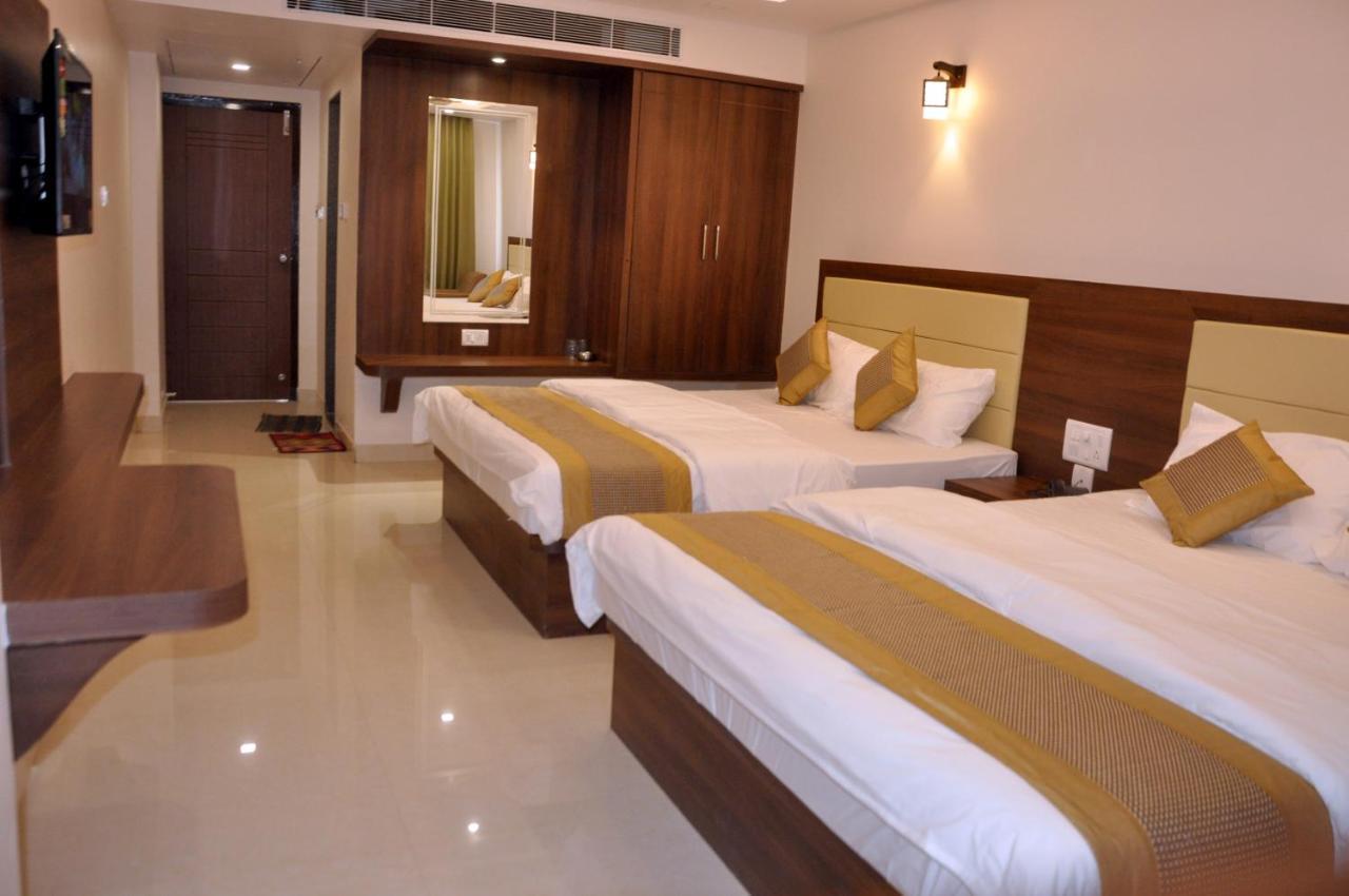 Hotel Ambika International Byndoor Bainduru Exterior foto