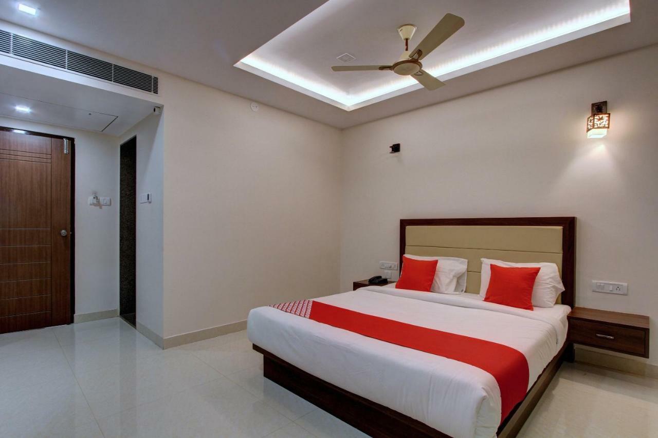 Hotel Ambika International Byndoor Bainduru Exterior foto