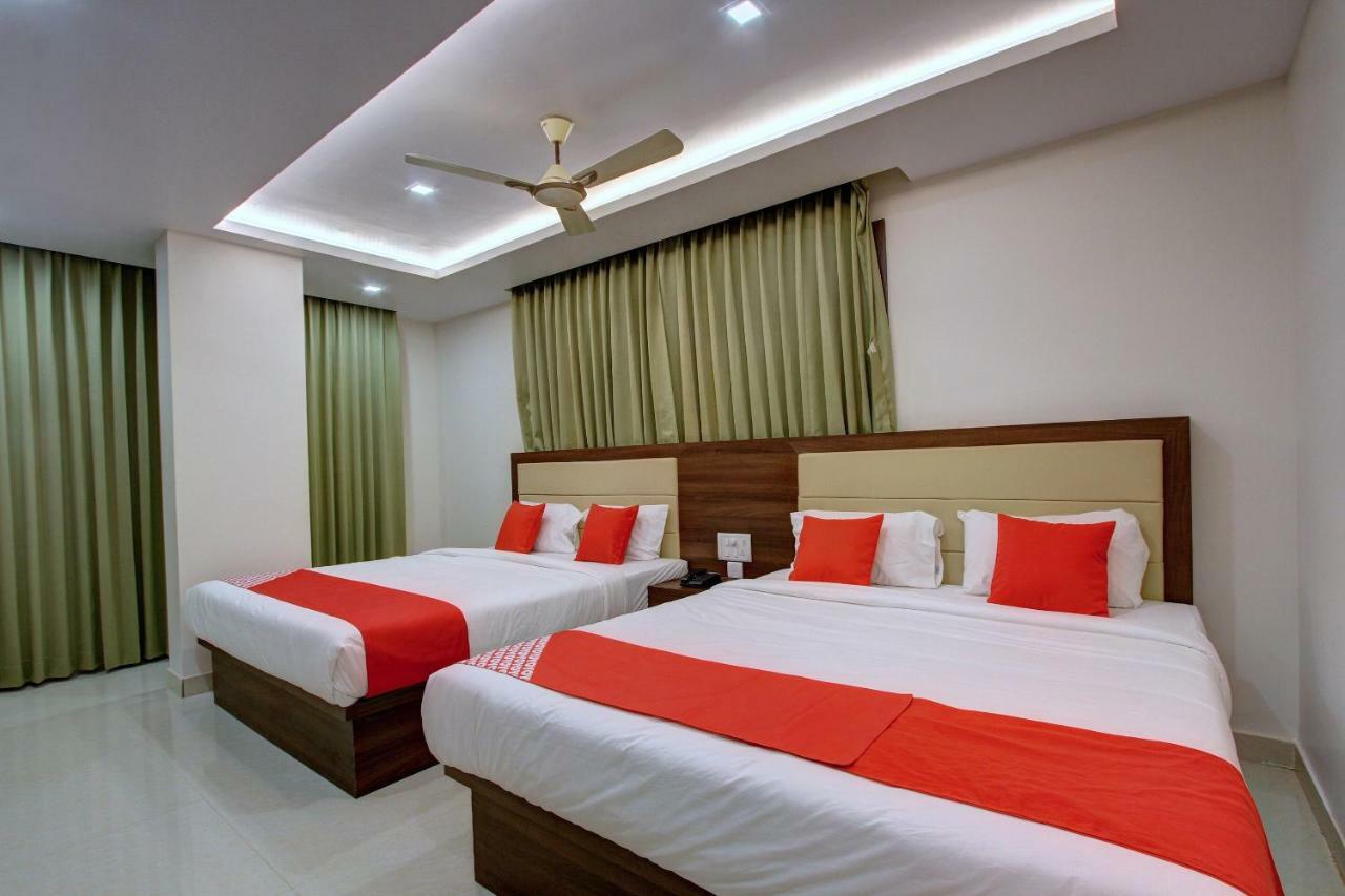 Hotel Ambika International Byndoor Bainduru Exterior foto