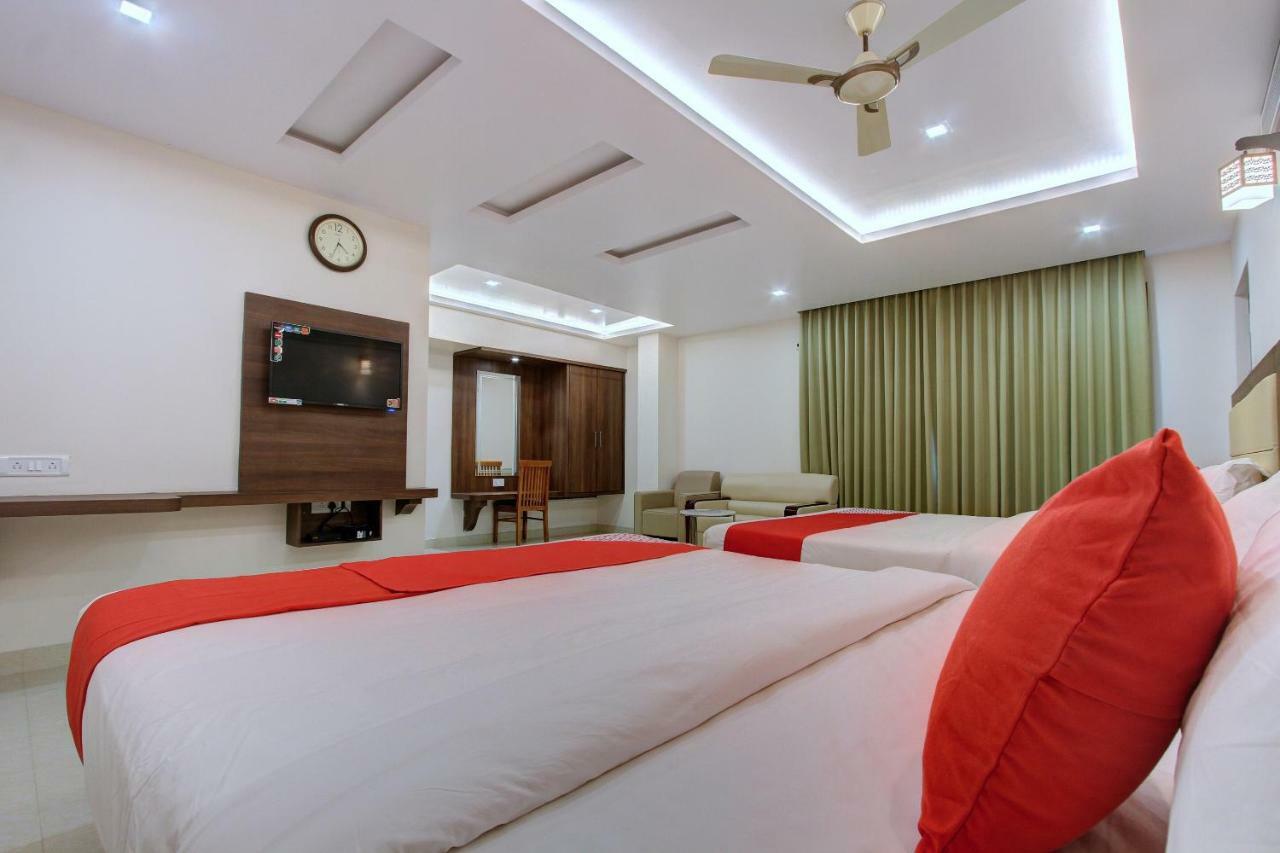 Hotel Ambika International Byndoor Bainduru Exterior foto