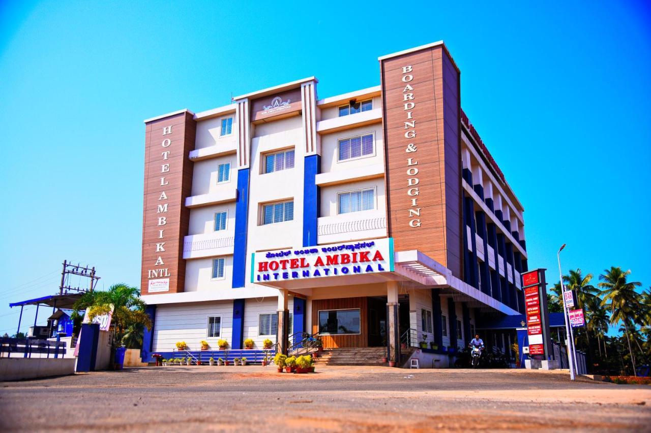 Hotel Ambika International Byndoor Bainduru Exterior foto